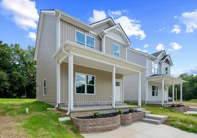Photo 1 of Single family home for sale at 324 Mitchell St, Clarksville, TN 37042 | MLS# 3312743 | Listing updated on 2026-09-26