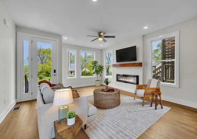1st image of 300 Prince Ave, Nashville, TN 37207 | MLS# 3322355