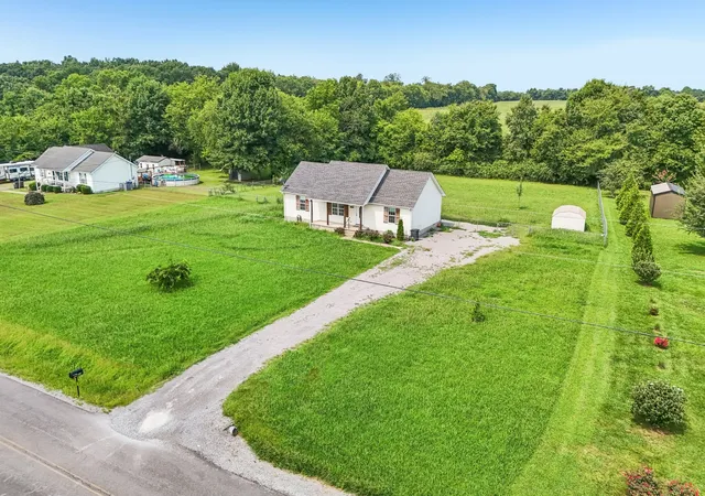1st image of 318 Cayenne Rd, Bell Buckle, TN 37020 | MLS# 3316082