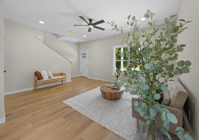 Photo 4 of Single family home for sale at 320 Mitchell St, Clarksville, TN 37042 | MLS# 3506054 | Listing updated on 2026-10-13