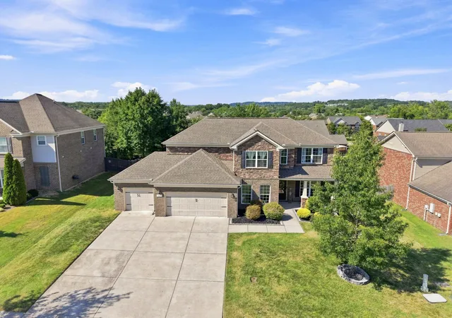 Photo 3 of Single family home for sale at 1081 Abberley Cir, Hendersonville, TN 37075 | MLS# 3518874 | Listing updated on 2026-08-26