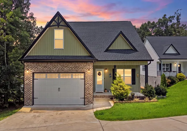 Photo 1 of Single family home for sale at 233 Eastview Cvs Dr Se, Cleveland, TN 37323 | MLS# 3312738 | Listing updated on 2026-08-13