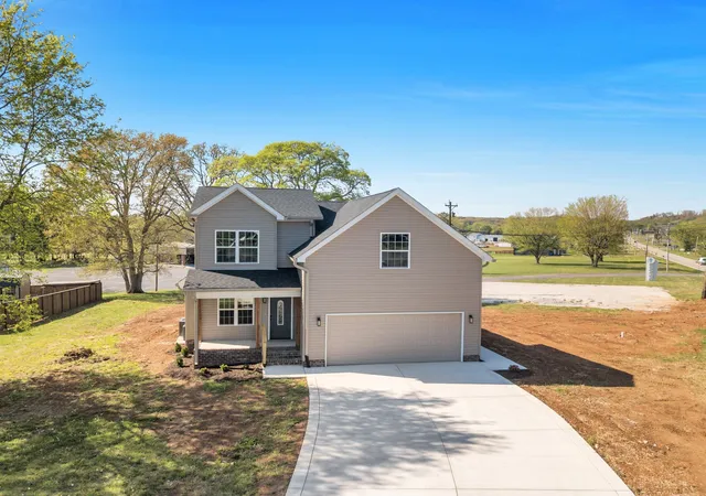Photo 4 of Single family home for sale at 98 Country Clb Blvd, Russellville, KY 42276 | MLS# 3336193 | Listing updated on 2026-08-06