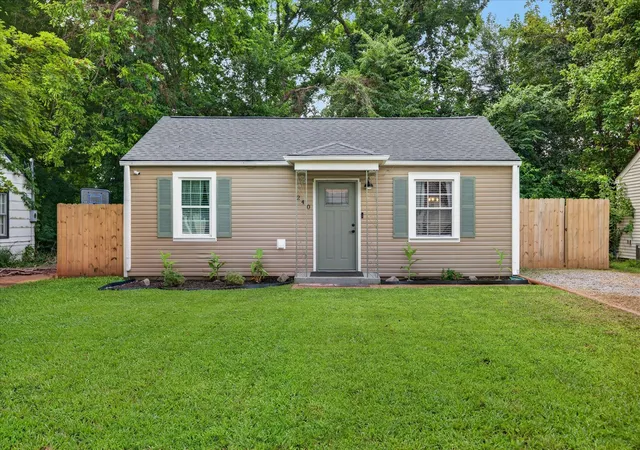 Photo 1 of Single family home for sale at 240 Burch Rd, Clarksville, TN 37042 | MLS# 3314273 | Listing updated on 2026-09-24