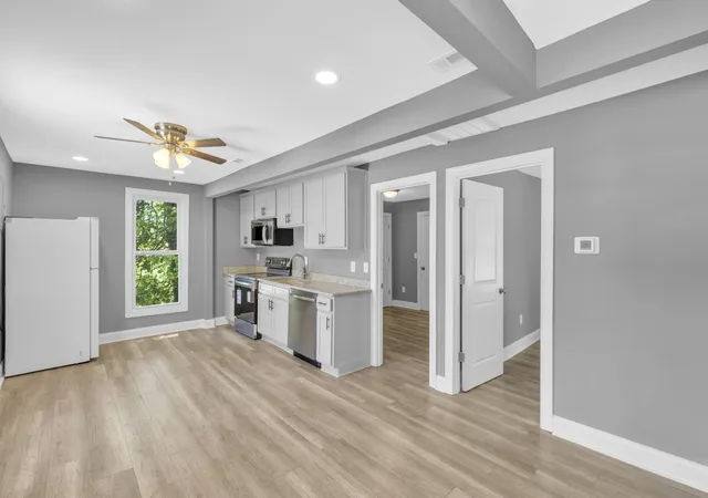4th image of 223 4Th Ave E, Springfield, TN 37172 | MLS# 3336063
