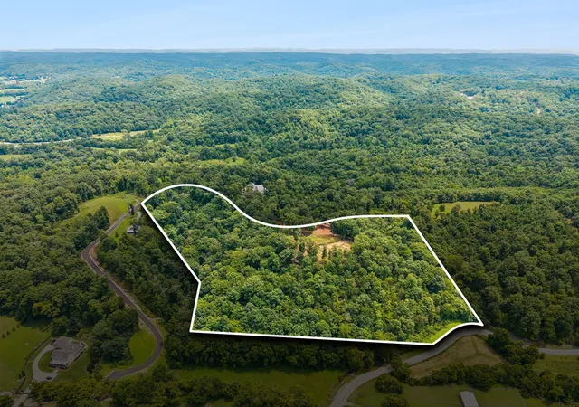 Photo 1 of Land for sale at 6017 Russell Ridge Ln, Franklin, TN 37064 | MLS# 3318672 | Listing updated on 2026-08-03