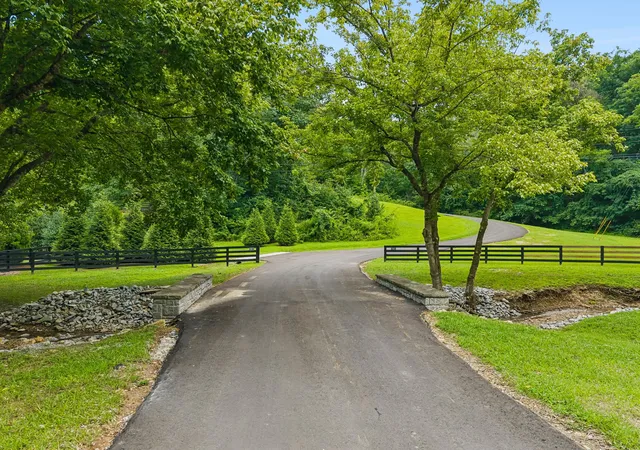 Photo 2 of Land for sale at 6017 Russell Ridge Ln, Franklin, TN 37064 | MLS# 3318672 | Listing updated on 2026-08-03