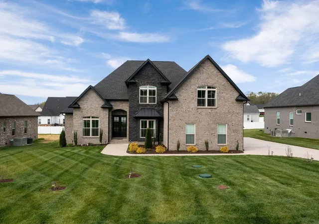 Photo 1 of Single family home for sale at 6916 Hiatus Ct, Murfreesboro, TN 37129 | MLS# 3319892 | Listing updated on 2026-09-04