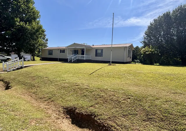 Photo 2 of Manufactured home for sale at 3249 Pea Ridge Rd, Liberty, TN 37095 | MLS# 3316001 | Listing updated on 2026-08-15