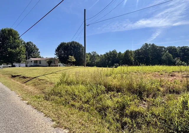 Photo 3 of Manufactured home for sale at 3249 Pea Ridge Rd, Liberty, TN 37095 | MLS# 3316001 | Listing updated on 2026-08-15