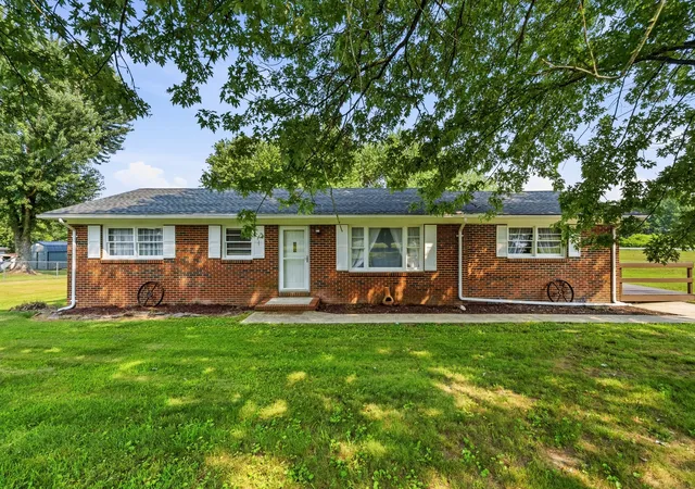 image of 464 Hurricane Ridge Rd, Smithville, TN 37166 | MLS# 3314682