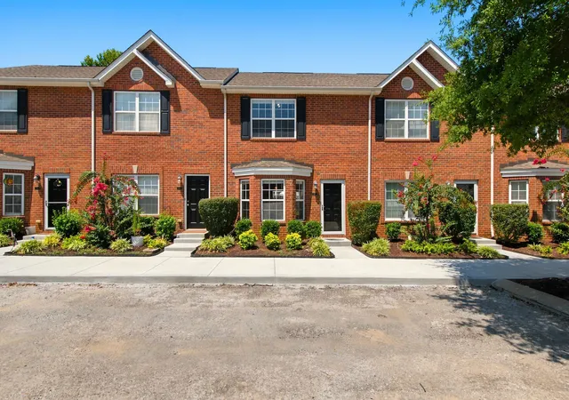 Photo 2 of Townhouse for sale at 1101 Downs Blvd #151, Franklin, TN 37064 | MLS# 3319010 | Listing updated on 2026-08-10