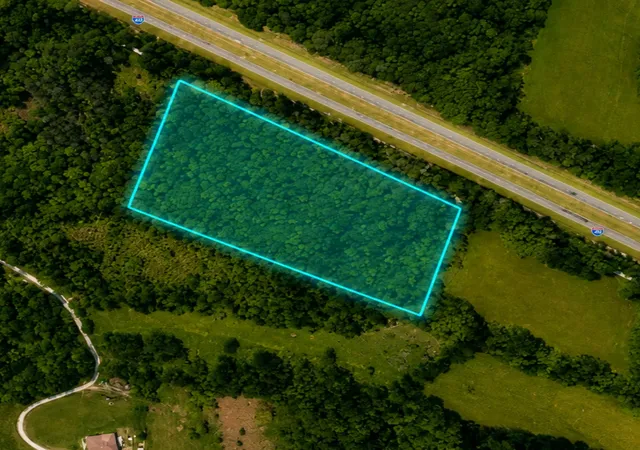 2nd image of 675 Eblen Cave Rd, Lenoir City, TN 37771 | MLS# 3314421