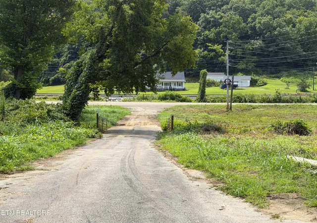 24th image of 253 S Hwy 107, Del Rio, TN 37727 | MLS# 3314405