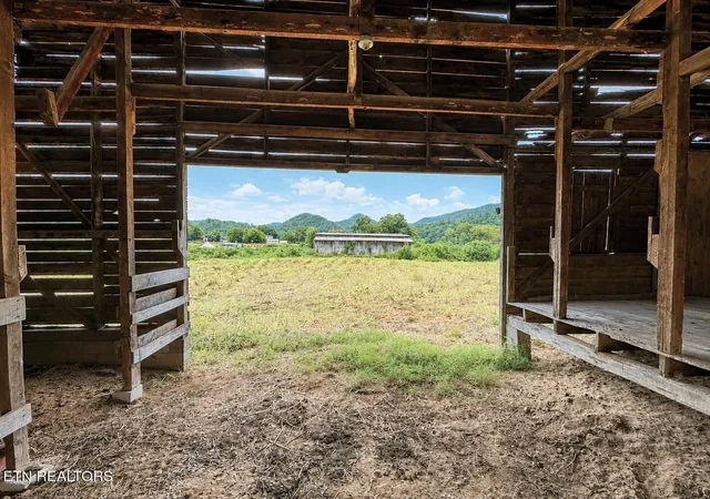4th image of 253 S Hwy 107, Del Rio, TN 37727 | MLS# 3314405