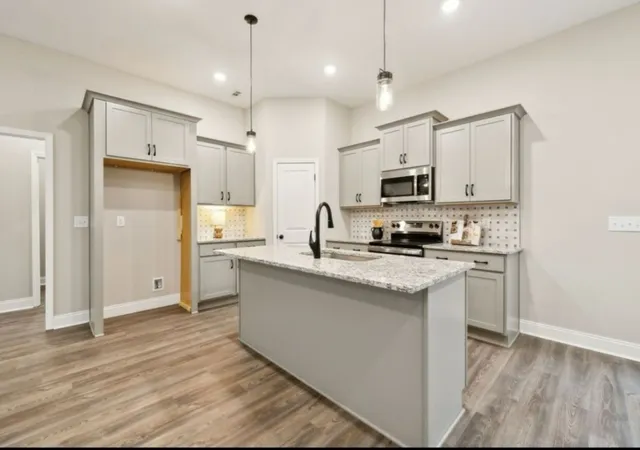 Photo 4 of Sale Pending at 527 Hog Back Ridge Rd, Bethpage, TN 37022 | MLS# 3314462 | Listing updated on 2026-09-12