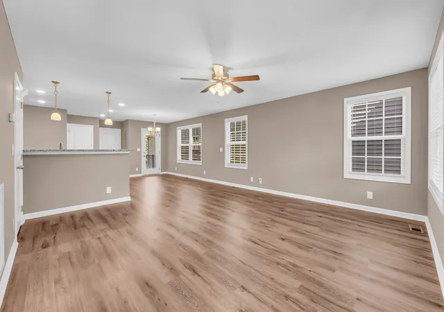 Photo 3 of Single family home for sale at 714 Perkins Ave, Clarksville, TN 37040 | MLS# 3314422 | Listing updated on 2026-10-27