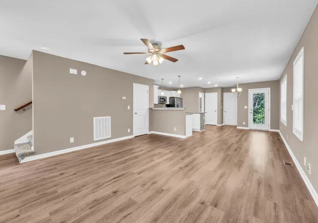 Photo 4 of Single family home for sale at 714 Perkins Ave, Clarksville, TN 37040 | MLS# 3314422 | Listing updated on 2026-10-27