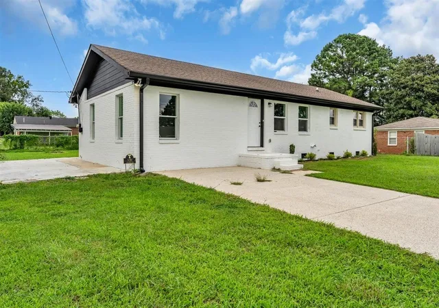 1st image of 330 Lagoon Dr, Mc Minnville, TN 37110 | MLS# 3335969