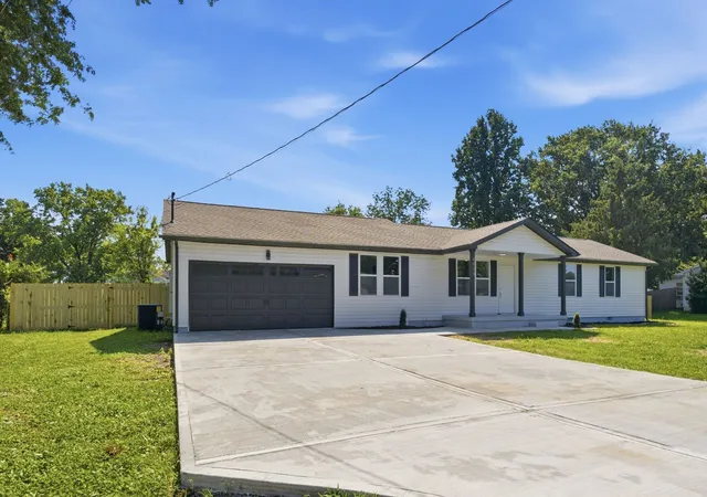 3rd image of 8019 Cooper Dr, Murfreesboro, TN 37129 | MLS# 3314583