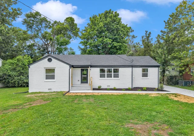Photo 1 of Single family home for sale at 2125 Crystal Dr, Nashville, TN 37210 | MLS# 3314539 | Listing updated on 2026-09-02