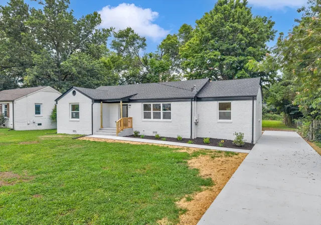 Photo 2 of Single family home for sale at 2125 Crystal Dr, Nashville, TN 37210 | MLS# 3314539 | Listing updated on 2026-09-02