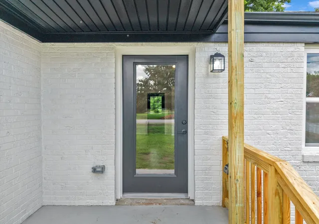 Photo 4 of Single family home for sale at 2125 Crystal Dr, Nashville, TN 37210 | MLS# 3314539 | Listing updated on 2026-09-02