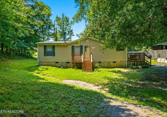1st image of 400 Wilkins Ave, Etowah, TN 37331 | MLS# 3314532