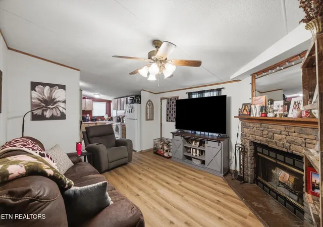 3rd image of 400 Wilkins Ave, Etowah, TN 37331 | MLS# 3314532