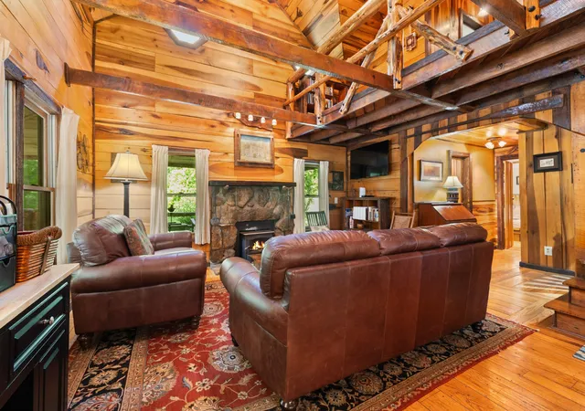 Photo 1 of Single family home for sale at 28 Bussell Ln, Gordonsville, TN 38563 | MLS# 3318902 | Listing updated on 2026-10-03