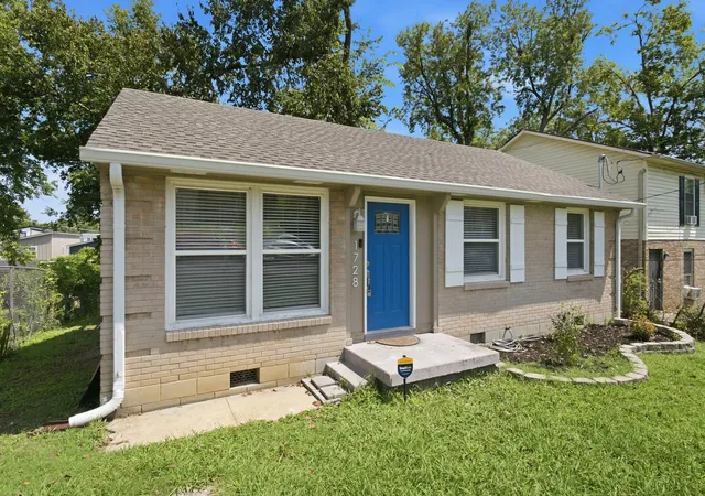 2nd image of 1728 Nubell St, Nashville, TN 37208 | MLS# 3314554