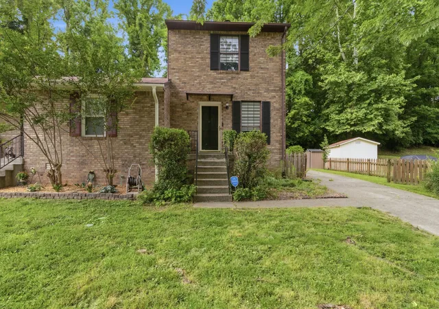Photo 1 of Single family home for sale at 3332 Lakeside Pl, Hermitage, TN 37076 | MLS# 3314566 | Listing updated on 2026-10-28