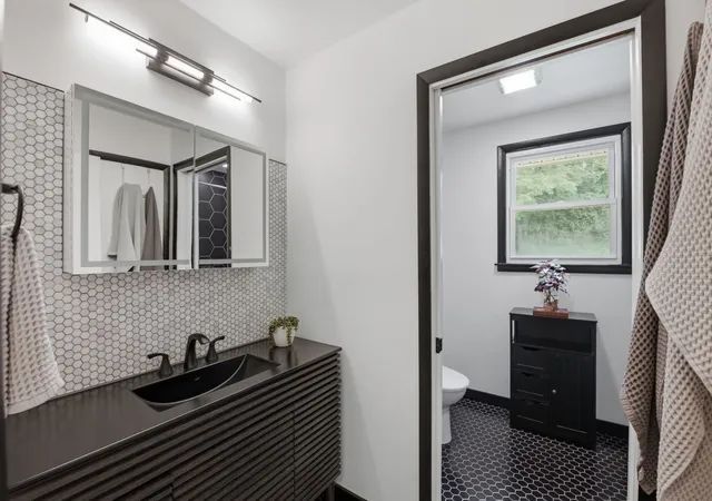 Photo 4 of Single family home for sale at 221 Wallace Rd, Nashville, TN 37211 | MLS# 3514973 | Listing updated on 2026-09-18