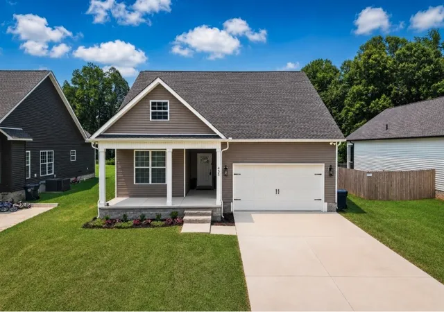 Photo 1 of Single family home for sale at 435 Colvert Lake Rd, Smithville, TN 37166 | MLS# 3314588 | Listing updated on 2026-10-08