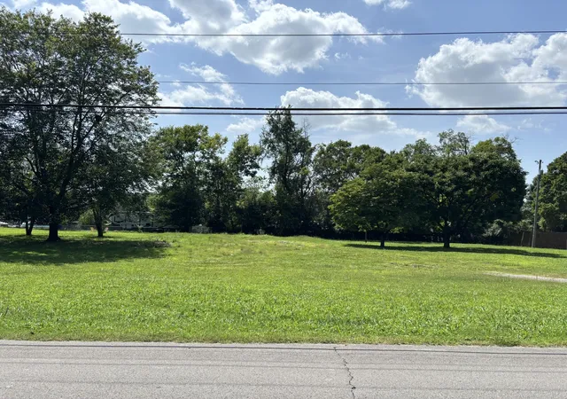 1st image of 104 Mcarthur Dr, Old Hickory, TN 37138 | MLS# 3318698