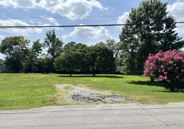 1st image of 102 Mcarthur Dr, Old Hickory, TN 37138 | MLS# 3318701