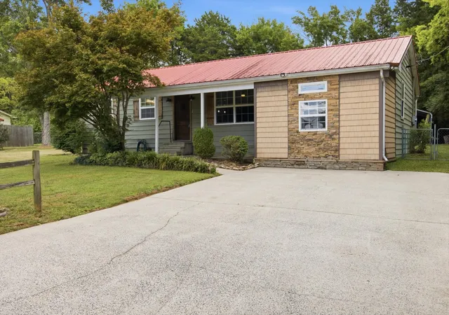 Photo 2 of Single family home for sale at 5100 Kelly St Nw, Cleveland, TN 37312 | MLS# 3314661 | Listing updated on 2026-10-09