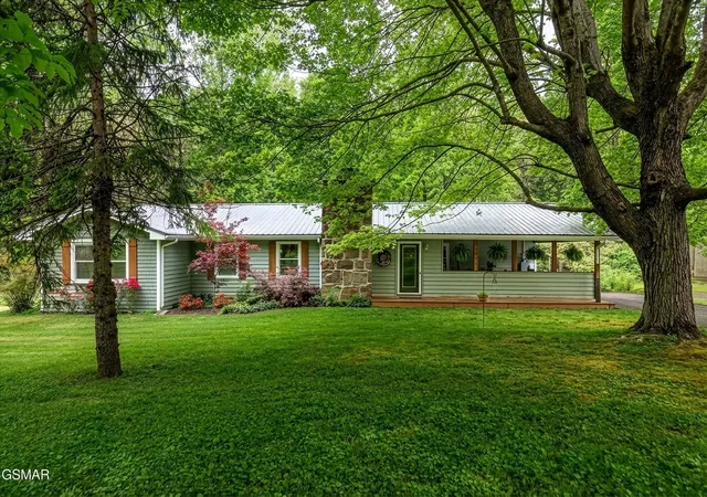 1st image of 4527 E Scenic Dr, Gatlinburg, TN 37738 | MLS# 3314675