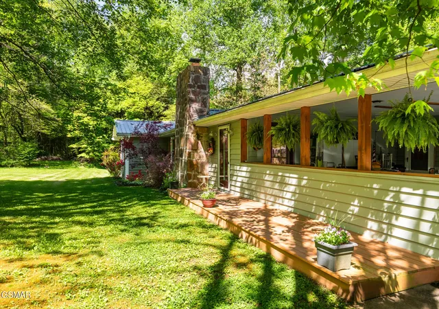 2nd image of 4527 E Scenic Dr, Gatlinburg, TN 37738 | MLS# 3314675