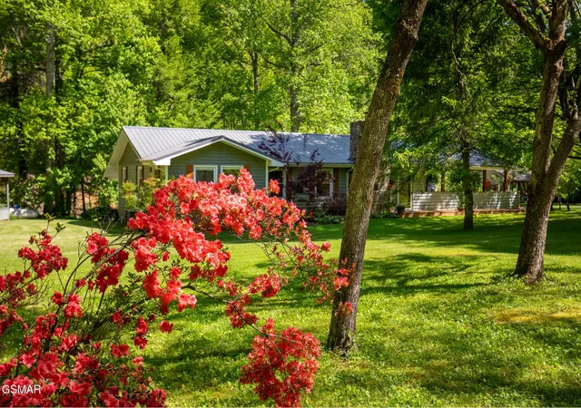 3rd image of 4527 E Scenic Dr, Gatlinburg, TN 37738 | MLS# 3314675