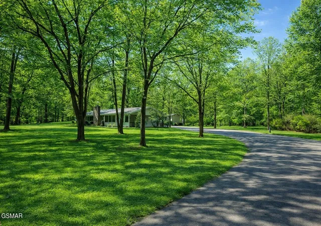 4th image of 4527 E Scenic Dr, Gatlinburg, TN 37738 | MLS# 3314675