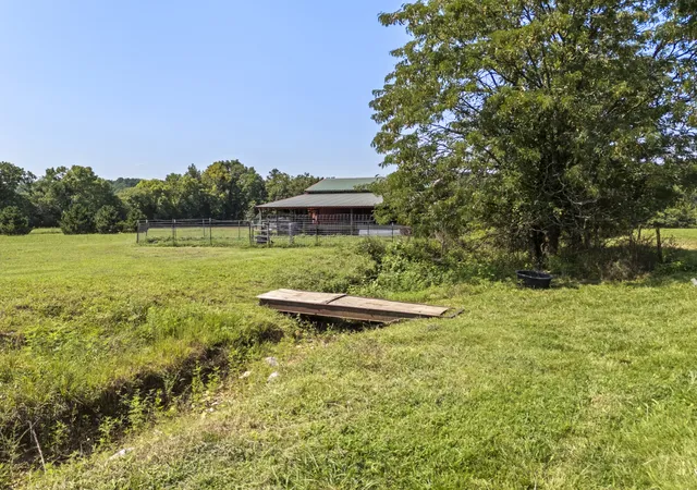 3rd image of 1893 Walnut Grove Rd, Dickson, TN 37055 | MLS# 3502024