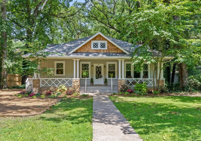 1st image of 321 Signal Mountain Boulevard, Signal Mountain, TN 37377 | MLS# 3314697