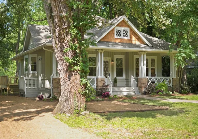 Photo 3 of Single family home for sale at 321 Signal Mountain Blvd, Signal Mountain, TN 37377 | MLS# 3314697 | Listing updated on 2026-09-24