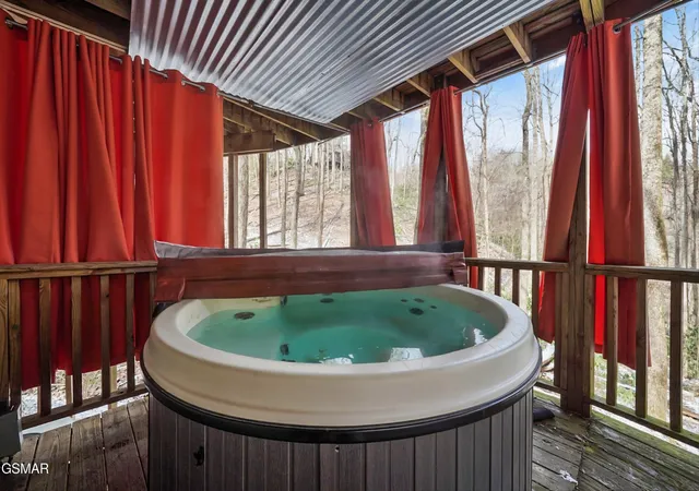27th image of 1321 N Baden Dr, Gatlinburg, TN 37738 | MLS# 3314714