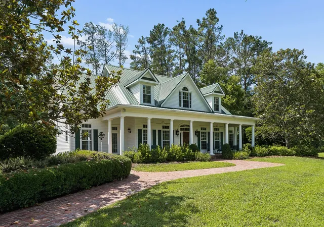 Photo 3 of Mansion for sale at 324 E Kingston Springs Rd, Kingston Springs, TN 37082 | MLS# 3333616 | Listing updated on 2026-08-05