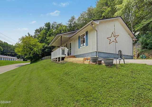 1st image of 524 Pine Mountain Road, Pigeon Forge, TN 37863 | MLS# 3314724