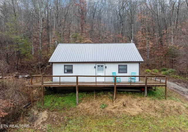 Photo 1 of Single family home for sale at 7300 Snake Holw Rd, Sneedville, TN 37869 | MLS# 3314726 | Listing updated on 2026-09-04