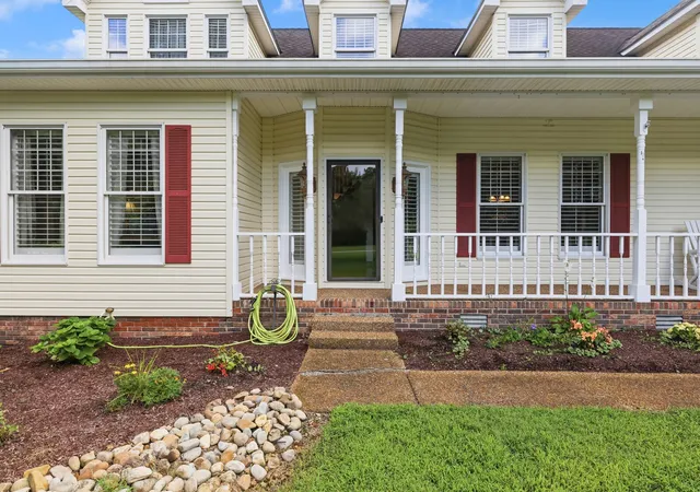 Photo 3 of Single family home for sale at 1866 Baker Rd, Goodlettsville, TN 37072 | MLS# 3336030 | Listing updated on 2026-08-17