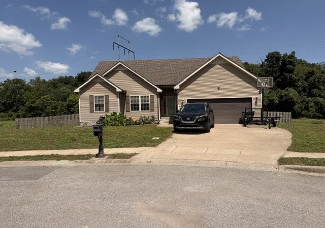 Photo 1 of Single family home for sale at 1312 Morstead Dr, Clarksville, TN 37042 | MLS# 3320089 | Listing updated on 2026-09-25
